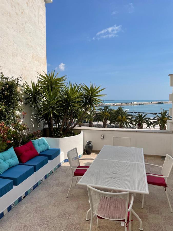 Terrazza Diomede- Manfredi Homes & Villas 曼弗雷多尼亚 外观 照片