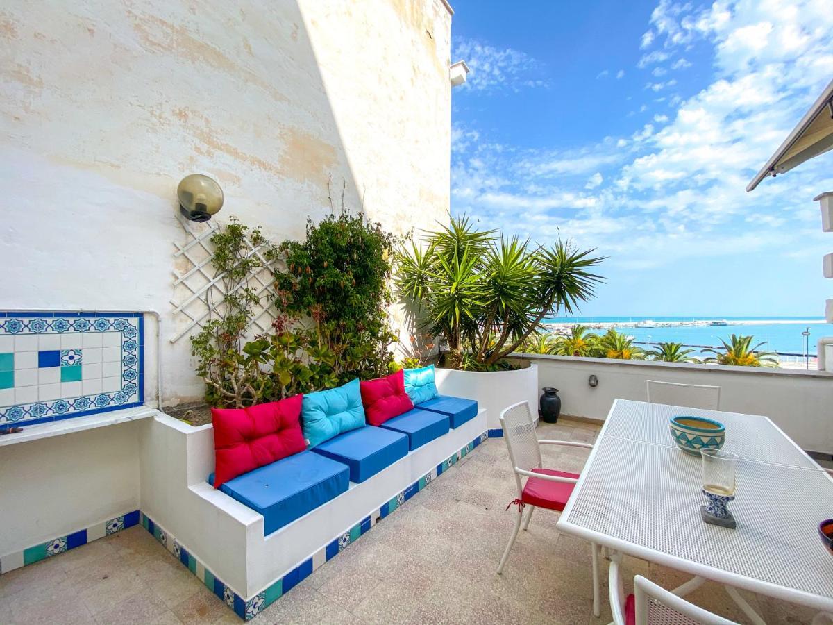 Terrazza Diomede- Manfredi Homes & Villas 曼弗雷多尼亚 外观 照片