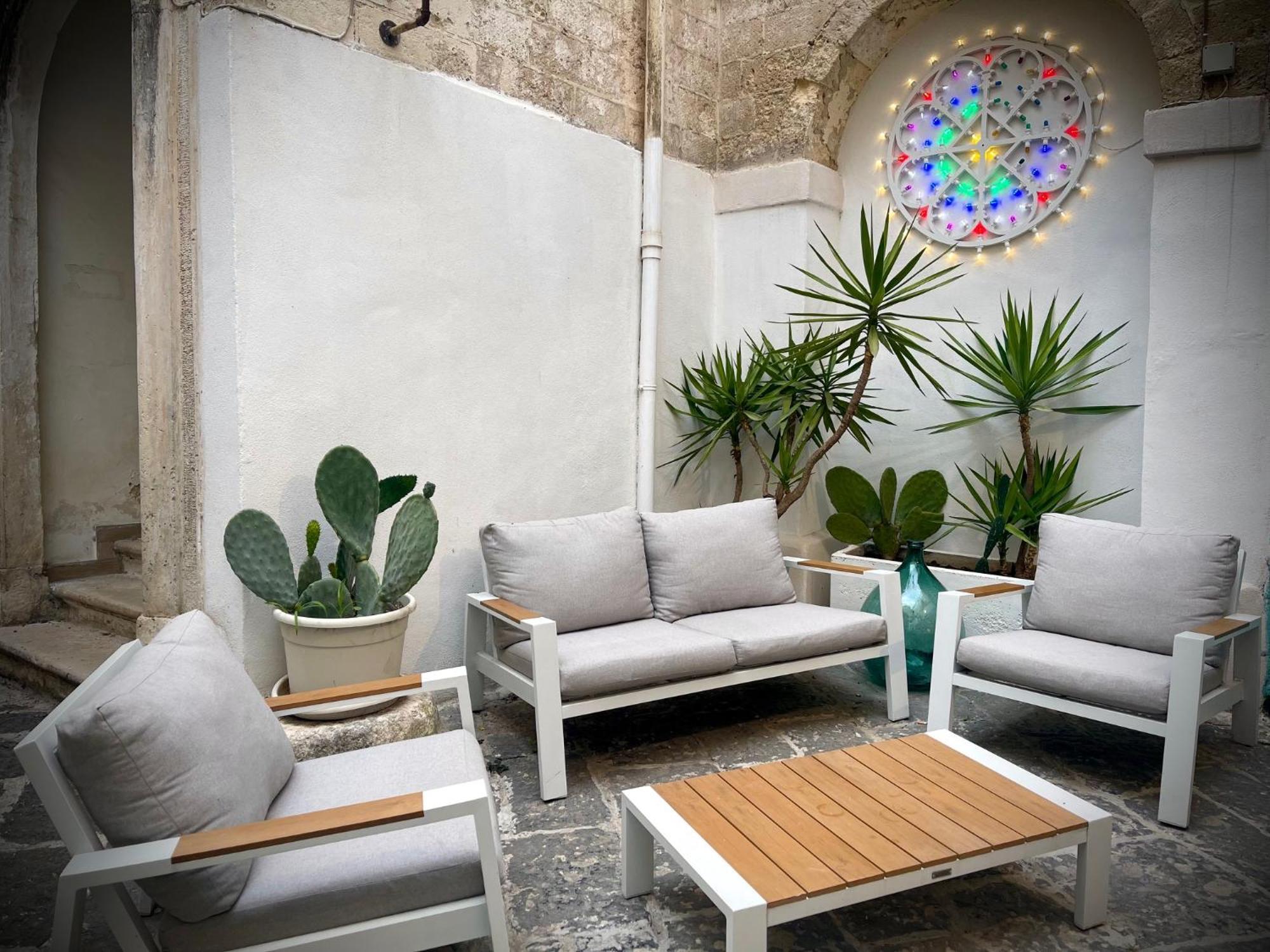 Terrazza Diomede- Manfredi Homes & Villas 曼弗雷多尼亚 外观 照片
