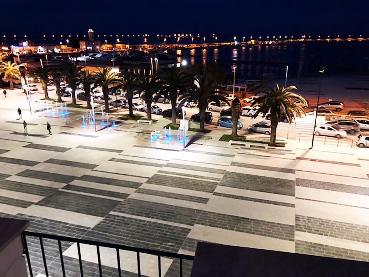 Terrazza Diomede- Manfredi Homes & Villas 曼弗雷多尼亚 外观 照片